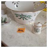 Lenox Holiday Gathering Pieces