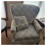 Sitting Chair Matches 550, 552