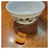 Pyrex Spring Daisy Bowl