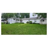 6 Bed 3 Bath Tri Level Country Home on 1.5 acres