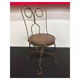 Vintage Childrenï¿½s Metal and Wood Chair