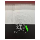 White Metal Wire Fan-Shaped Jewelry Display Stand