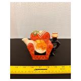 Houston Harvest Cat in Chair Teapot