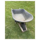 Single-Wheel Garden Wheelbarrow with Metal Frame