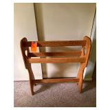 Wooden Quilt Rack With Heart Design