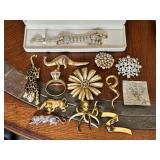 Vintage Brooches