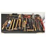 Hand Tools and Brushes Set