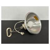 Clamp-On Reflector Lamp with Bulb