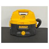 Dewalt DC500 2-Gallon Wet/Dry Vacuum