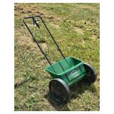 Scotts Turf Builder 1000 Spreader