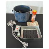 Trapping Supplies Lot With Accessories