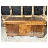 Lane Altavista Cedar Chest with Hinged Lid