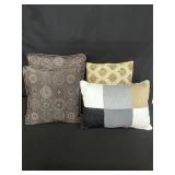 Decorative Pillows Set