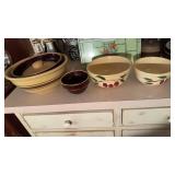 5 vintage pottery, mixing bowls, different sizes,