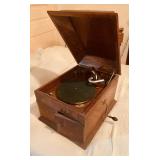 Antique Oak, Victor Victrola record player