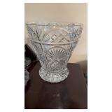 Extra large cut crystal vase with a cut pineapple