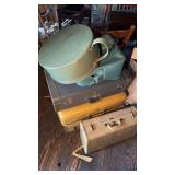 6 pieces of vintage luggage, turquoise, green,