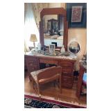 Antique 1940s vanity dressing table, with seven