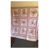Antique 1940s 12 square Dresden plate quilt