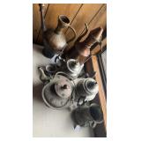 Seven pieces of pewter, copper and bronze,