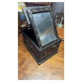Antique Chinese portable shaving box with easel