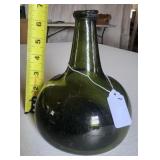 Antique 17th / 18th Century Glass Onion Bottle