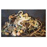 Lot of Miscellaneous Vintage Costume Jewelry