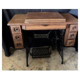 Antique 'Singer' Treadle Sewing Machine - Oak Case