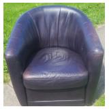 Vintage Brown Leather Swiveling Barrel Club Chair