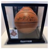 Julius Irving ï¿½Dr. Jï¿½ Philadelphia Phillyï¿½s signea