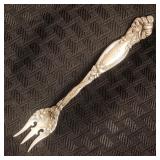 'International' Sterling 'Frontenac' Seafood Fork