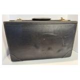 Vin. "Jeppesen & Co" Pilots Flight Case & Contents