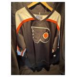 Philadelphia Flyer Jersey with 9 signatures and tn