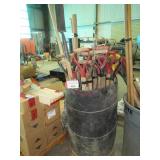 Barrel of 46 assorted spades