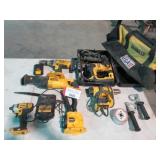 DeWALT Set in Tool Bag