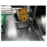 Small bin of assorted kitchen wears