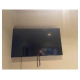 Vizio TV approximately 40 inches no remote