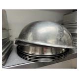 (14) mixing buckets and strainers