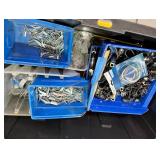 Lot of assorted hardware