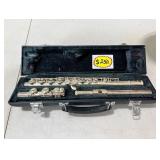 Yamaha 221 concert flute