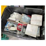 Lot of assorted hardware items