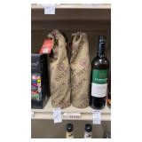 (3) Dry Sack / Williams & Humbert Sherry Wine.