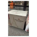 (12) Veuve du Vernay Sparkling Wine. French