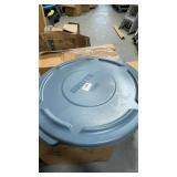 (15) Rubbermaid Brute Round Flat Top Lids, Gray