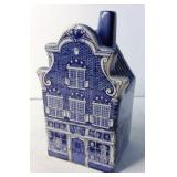 Delftï¿½s Canal House