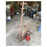 Floor Jack & Bottle Jack (does not work) Floor Jack & Bottle Jack (does not work)