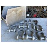 4 - 1.25" screwpin anchor shackles & 6 misc sizes