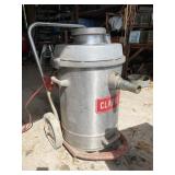 Vintage Clarke Shop Vac (works) Vintage Clarke Shop Vac (works)