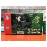 McFarlane Strahan vs McNabb diorama