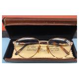 Vtg. Reading Glasses w/ Case